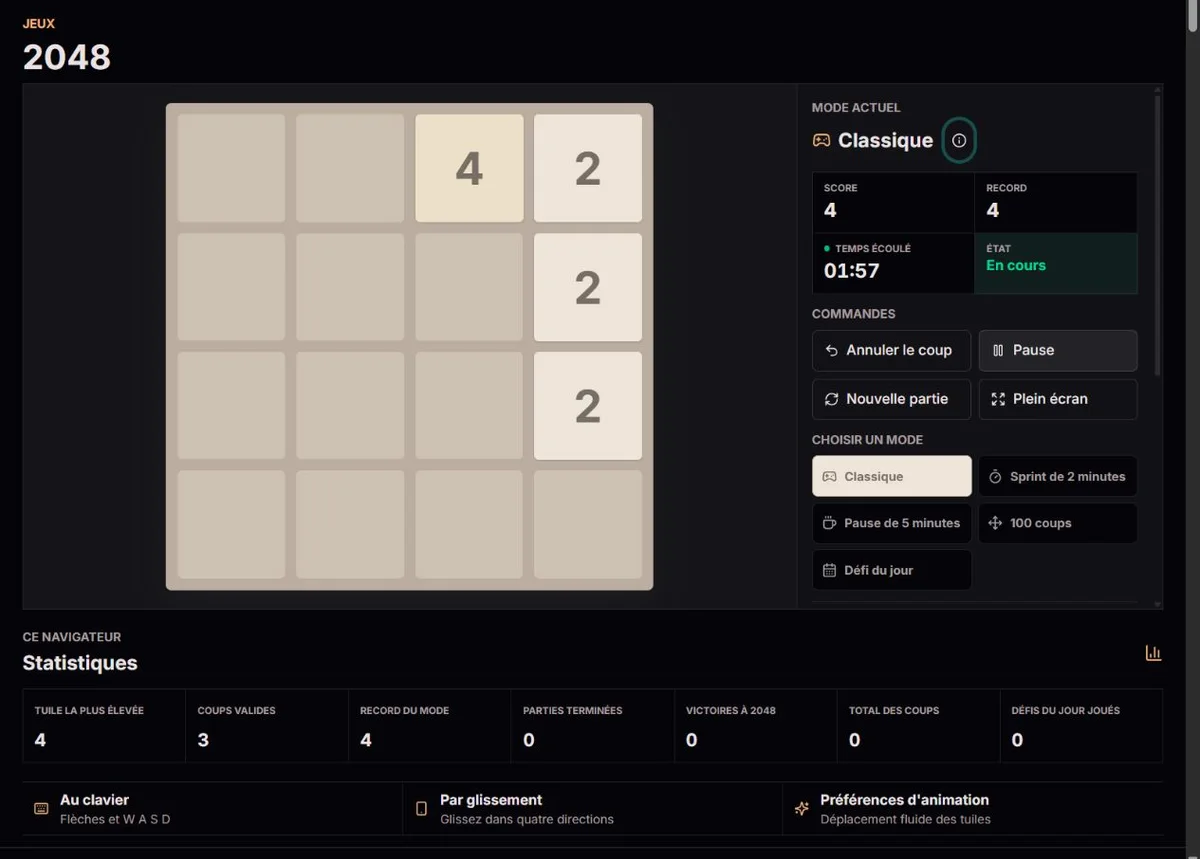Début de partie classique de 2048 avec tuiles numérotées et cases libres